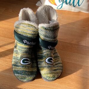 Womens Knitted Slippers - Packers